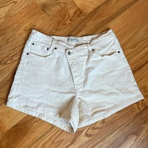 Abercrombie 90’s relaxed High Rise Shorts
